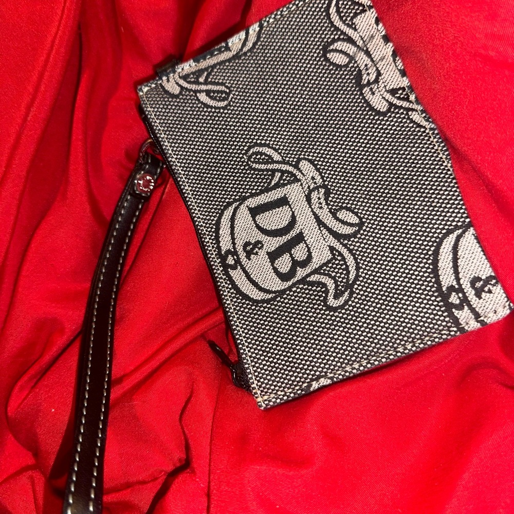 New Donney and bourke wallet and I have the matching purse to go along with it!!